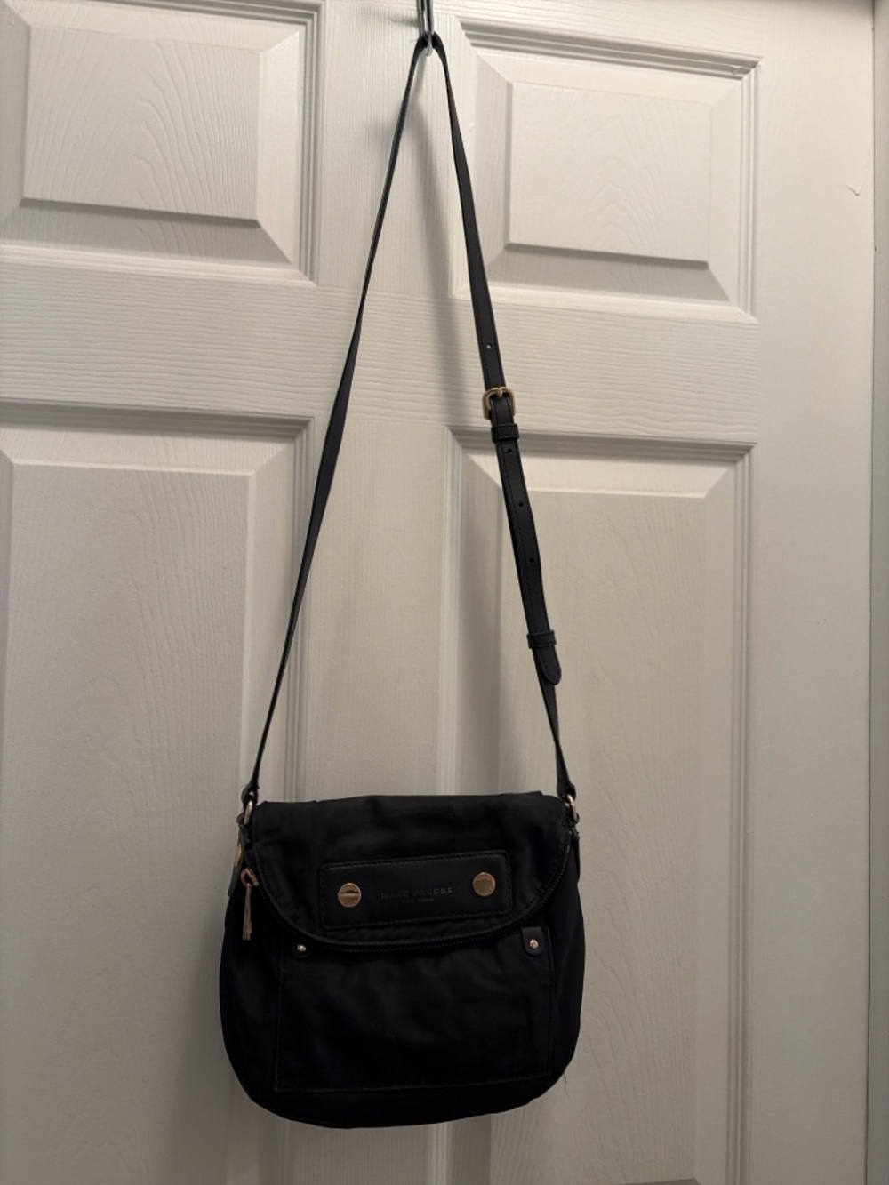 Marc Jacobs Black Nylon Crossbody Bag Gold Hardware